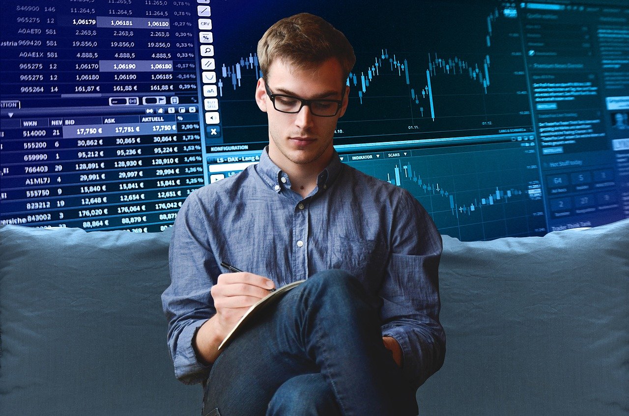 Trading online: ecco gli strumenti di cui un aspirante trader necessita